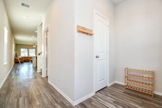 16868 Pink Wintergreen Dr in Conroe, TX - Foto de edificio - Building Photo