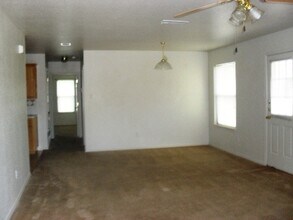 305 Janelle Dr, Unit A in Copperas Cove, TX - Building Photo - Building Photo