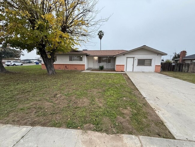 property at 25 Acacia Dr