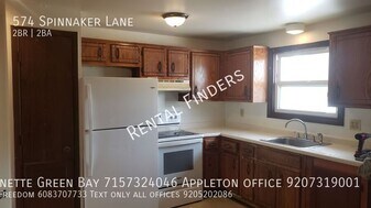 574 Spinnaker Ln in Green Bay, WI - Building Photo