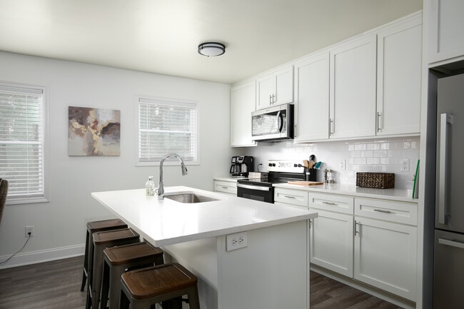 512 Wonder Ln in Irondale, AL - Building Photo - Building Photo