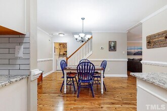 304 Summerwalk Cir, Unit 304 in Chapel Hill, NC - Building Photo - Building Photo