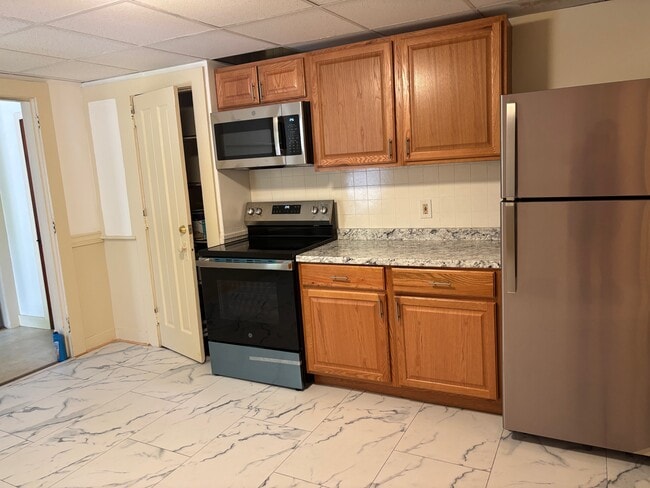 338 Highland St, Unit 340 1st