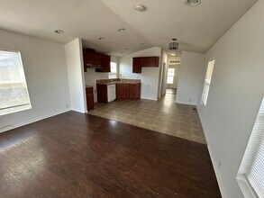 6475 Atlantic Ave, Unit Space 115 in Long Beach, CA - Building Photo - Building Photo