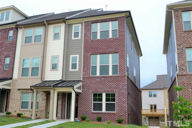 property at 1440 Providence Green Ln