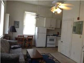 204 N Franklin St in Mobile, AL - Building Photo - Interior Photo