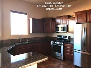 1906 Piqueito Rd in Las Cruces, NM - Building Photo - Building Photo