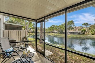 1975 Discovery Cir E in Deerfield Beach, FL - Building Photo - Building Photo