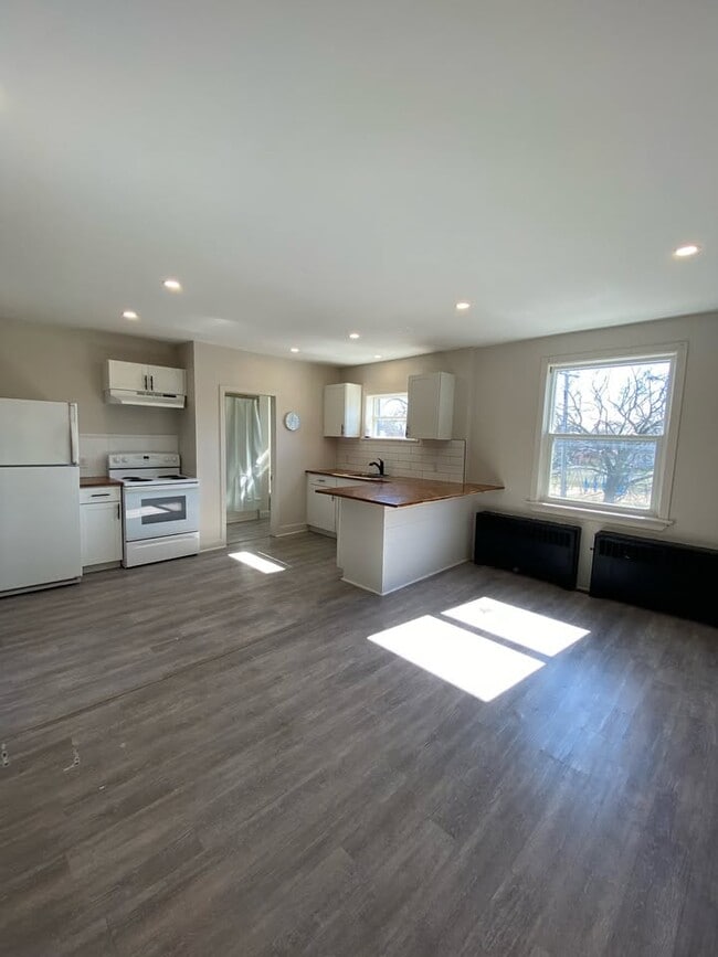 222 Maxwell St in Sarnia, ON - Building Photo - Building Photo