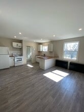 222 Maxwell St in Sarnia, ON - Building Photo - Building Photo