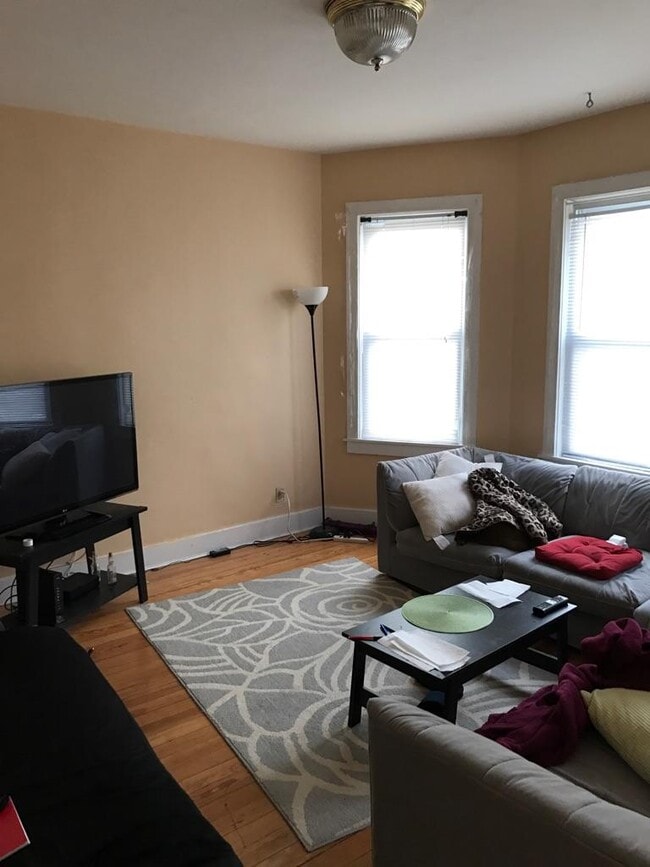 21 Bucknam St in Boston, MA - Building Photo - Building Photo