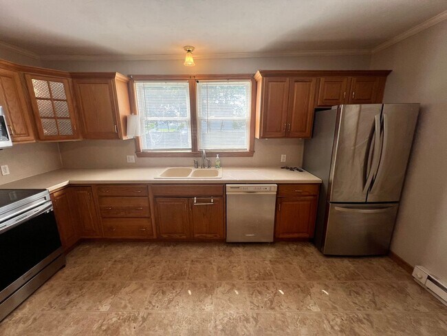 24 Davis St in Springfield, MA - Building Photo - Building Photo