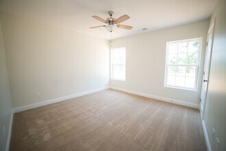 20 Golden Poppy Ln in Youngsville, NC - Building Photo - Building Photo