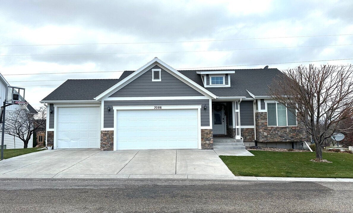 3086 S Chartwell Garden in Idaho Falls, ID - Building Photo