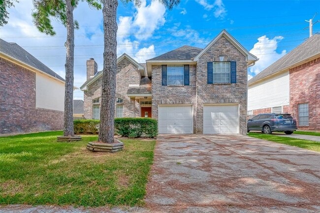 2230 Bent River Dr in Sugar Land, TX - Building Photo - Building Photo
