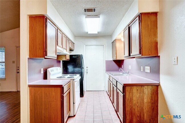 108 Hughson Ct in San Marcos, TX - Building Photo - Building Photo