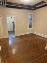 25 West Avenue S in Hamilton, ON - Building Photo - Building Photo