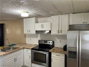 2035-2035 Seagrape Ct in Naples, FL - Building Photo - Building Photo