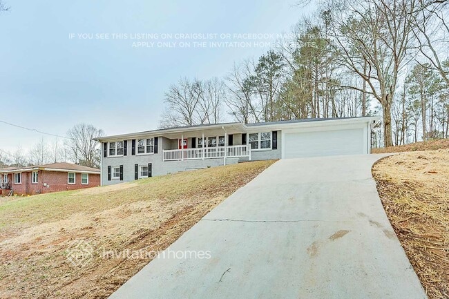 4076 Boulder Park Dr SW in Atlanta, GA - Foto de edificio - Building Photo