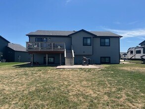 558 Bull Run Dr in Box Elder, SD - Building Photo - Building Photo