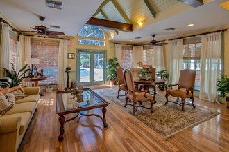 1165 Crystal Way-Unit -G in Delray Beach, FL - Foto de edificio - Building Photo