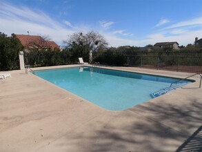 2671 W Avenida Azahar in Tucson, AZ - Building Photo - Building Photo