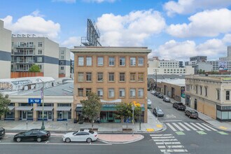 498 25th St in Oakland, CA - Foto de edificio - Building Photo