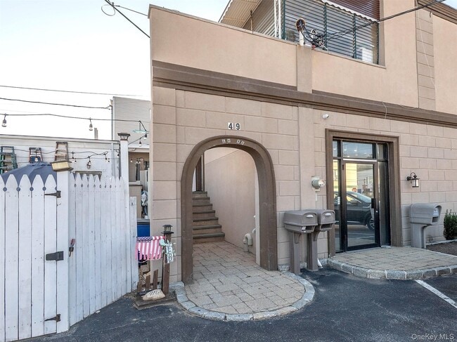 49 Glen Head Rd in Glen Head, NY - Building Photo - Building Photo