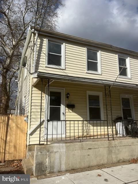 213 Iron St in Florence, NJ - Building Photo