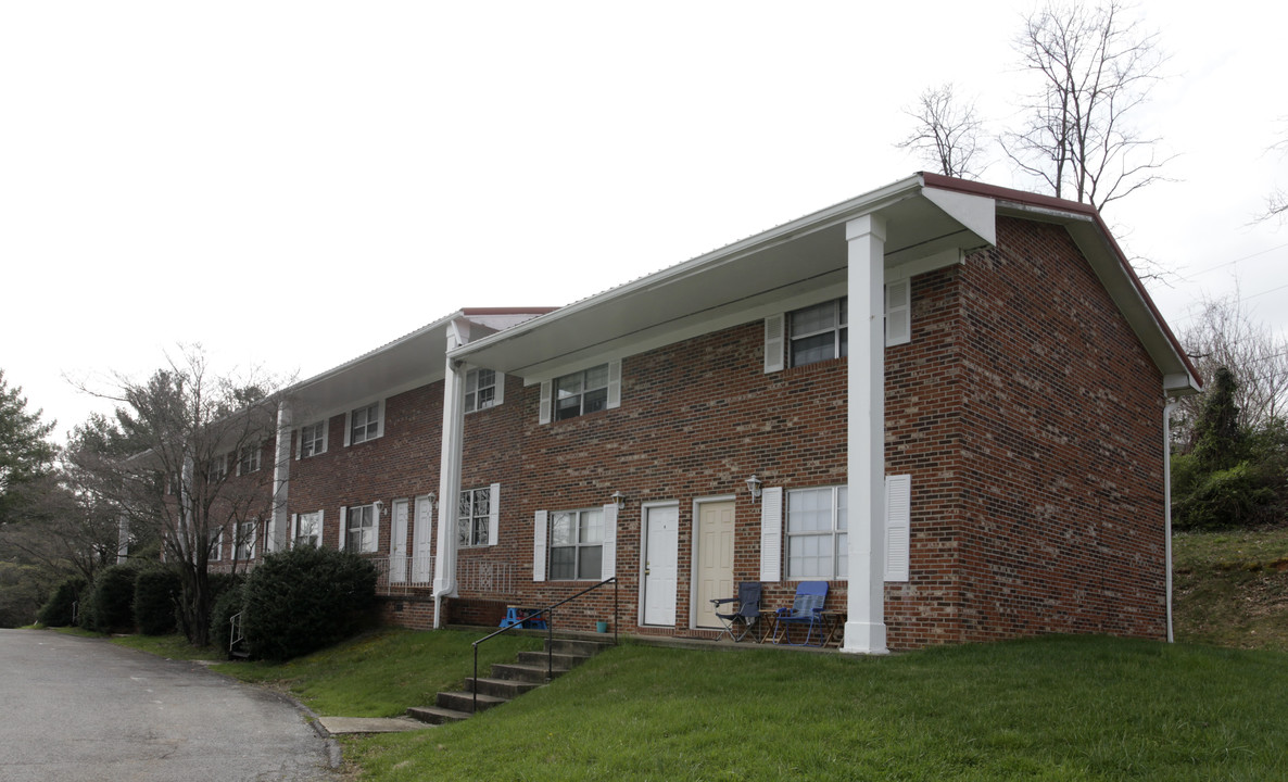 Dogwood Manor in Greeneville, TN - Foto de edificio