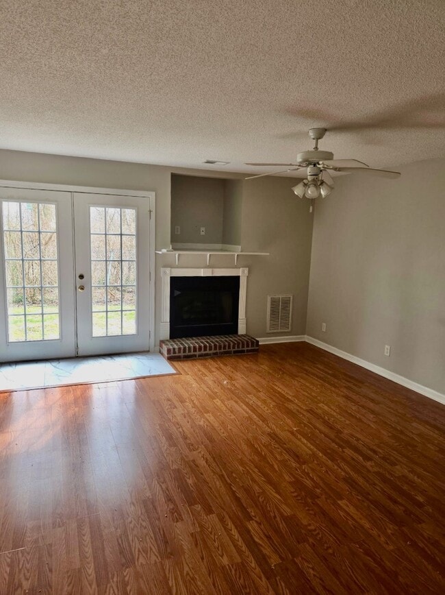 716 King Springs Rd in Johnson City, TN - Building Photo - Building Photo