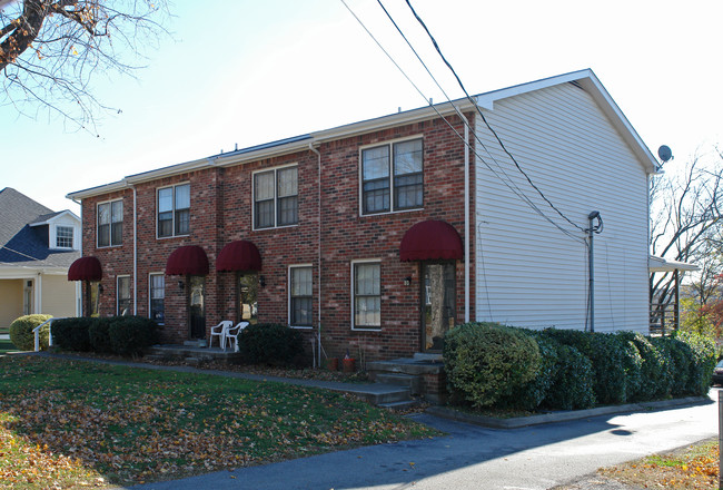 323 Elberta St in Nashville, TN - Building Photo - Building Photo