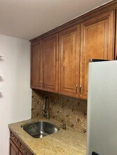 7103 Fresh Pond Rd in Queens, NY - Building Photo - Building Photo