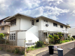 1019 Kemole Ln in Honolulu, HI - Building Photo - Building Photo