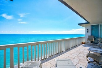 840 Ocean Dr in Juno Beach, FL - Foto de edificio - Building Photo