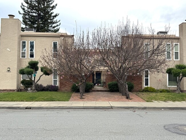 property at 1000 Arbor Rd