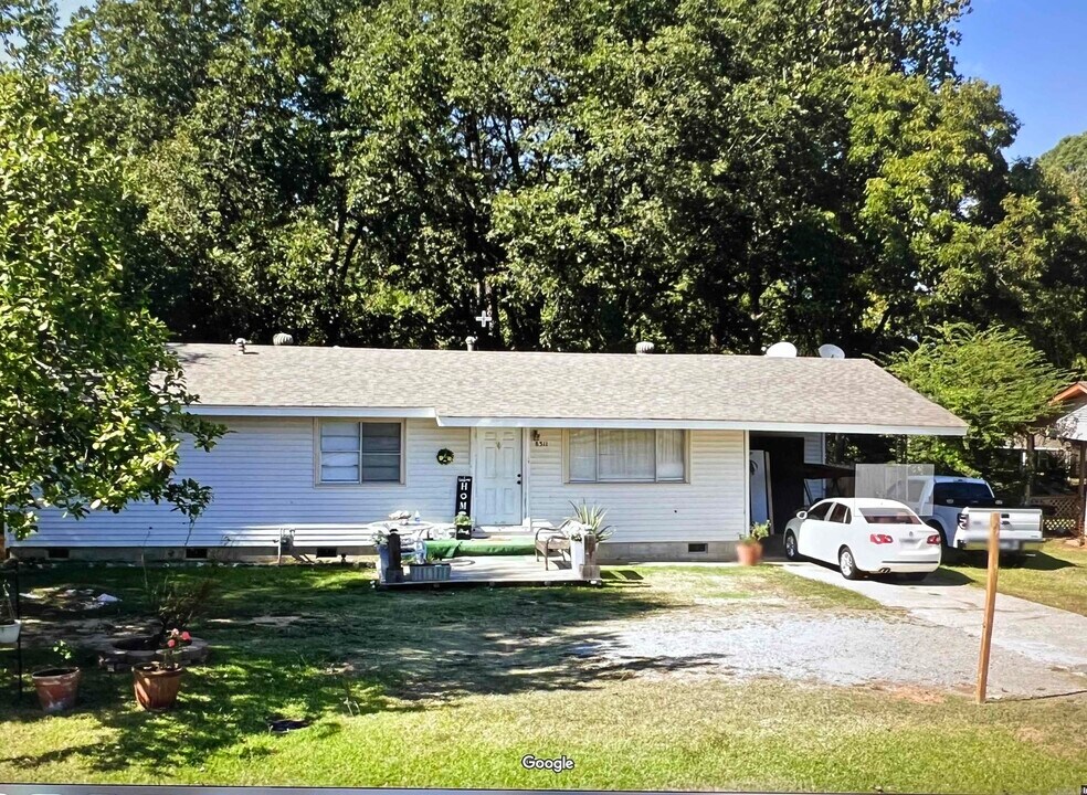 8311 AR-5 in Alexander, AR - Building Photo