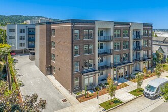 The Vaughn in Portland, OR - Building Photo - Building Photo