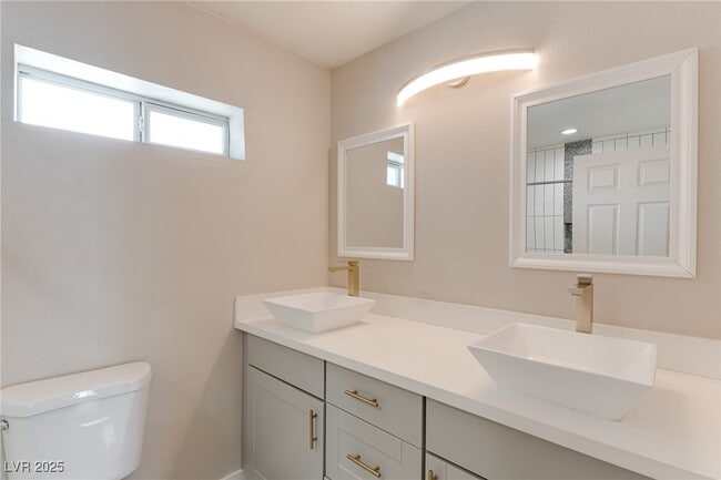 property at 1924 Sweeney Ave