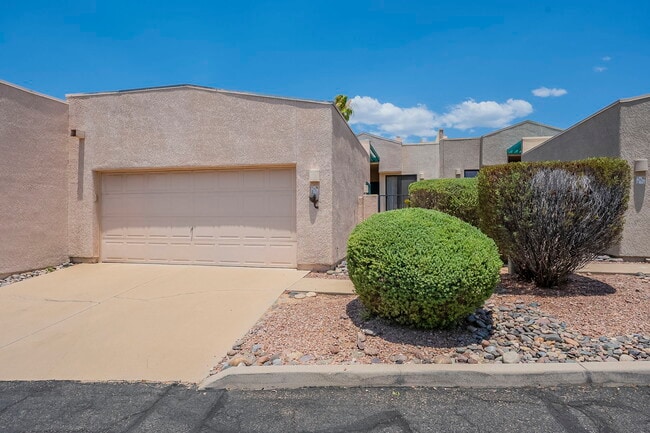 4950 N Valle Rd in Tucson, AZ - Building Photo - Building Photo
