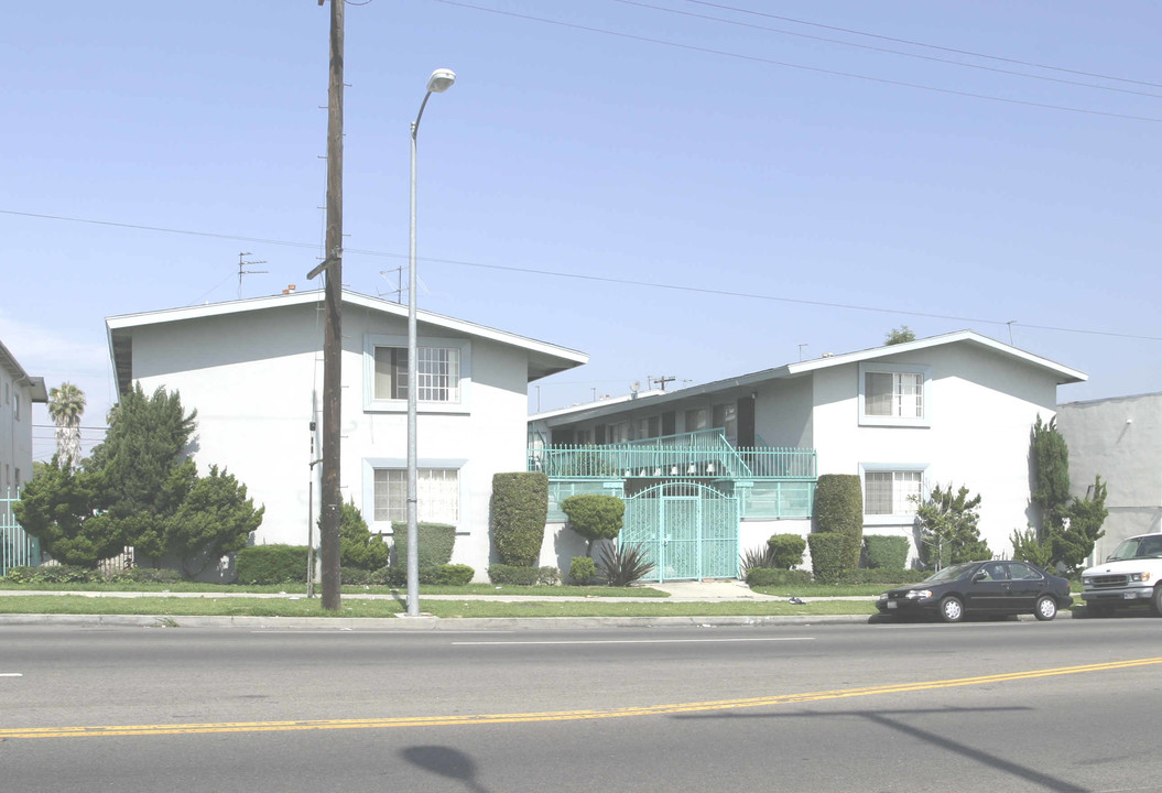 7509-7515 Crenshaw Blvd in Los Angeles, CA - Building Photo