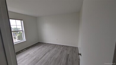 93 Evan Rd in Warwick, NY - Building Photo - Building Photo