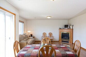 433 15th Ave in Baldwin, WI - Building Photo - Building Photo