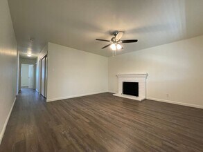 1410 Gerry Way in Roseville, CA - Building Photo - Building Photo