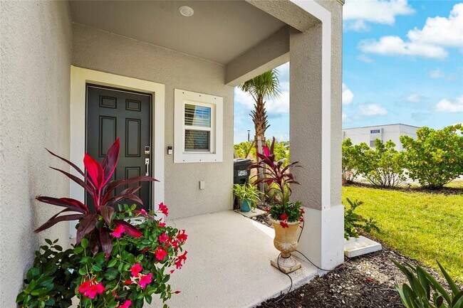 5825 Biscotti St in Nokomis, FL - Building Photo - Building Photo