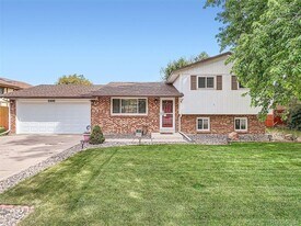 566 Voiles Dr in Brighton, CO - Building Photo