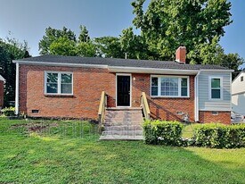 2185 Glenwood Ave SE