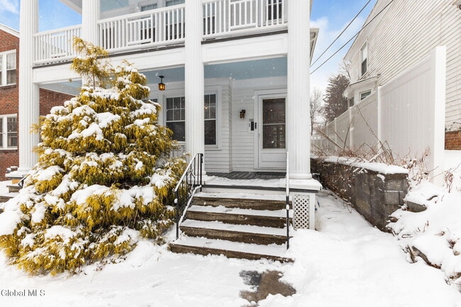 106 N Pine Ave in Albany, NY - Building Photo - Building Photo