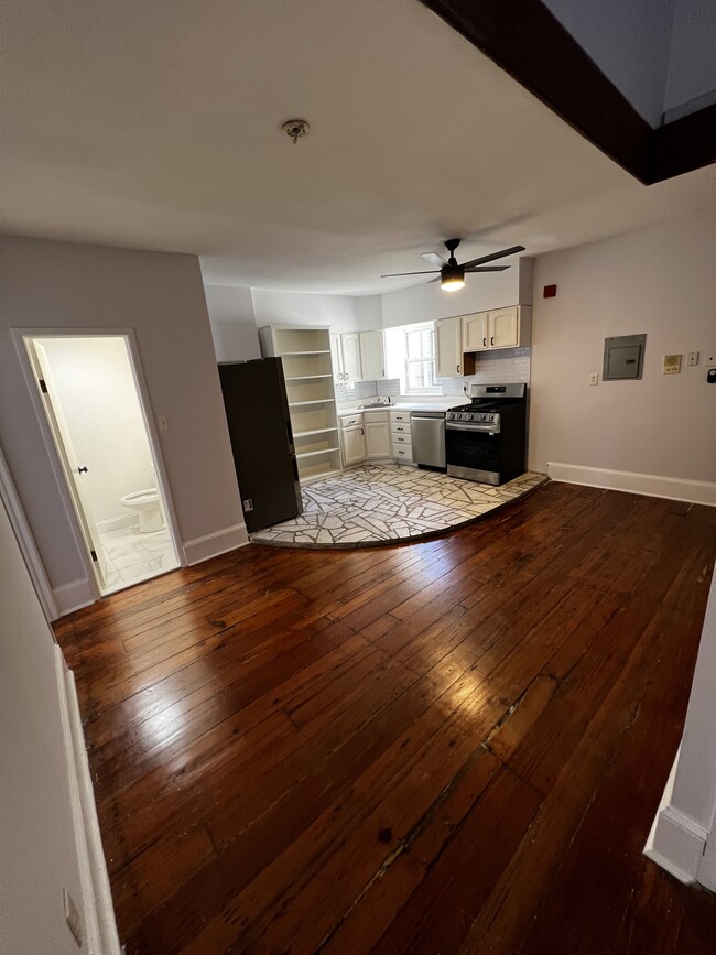 property at 726 S 10th St