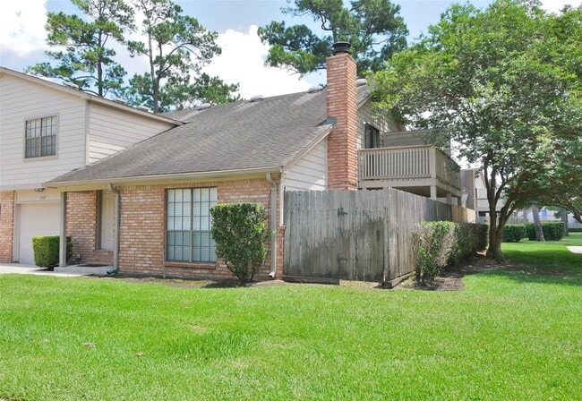 7725 Champion Pines Dr in Spring, TX - Building Photo - Building Photo